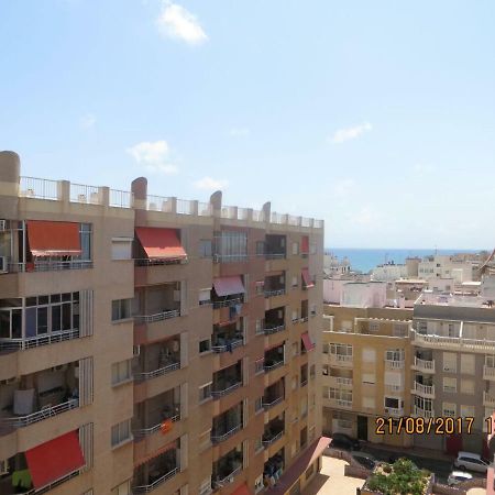 Cosy Studio Apartment In Torrevieja Buitenkant foto